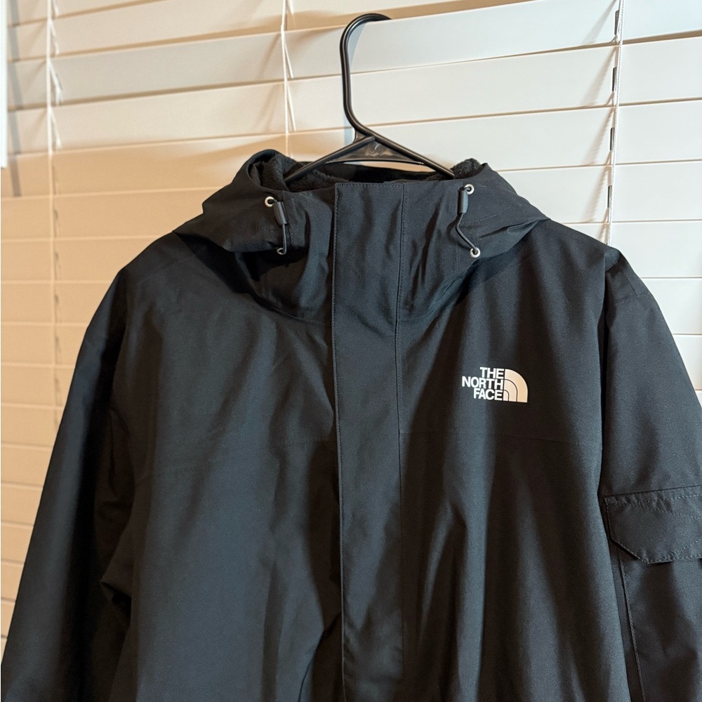 The North Face Toro Peak 3 in 1 Triclimate Black Jacket NWT winter most needed - Picture 2 of 8